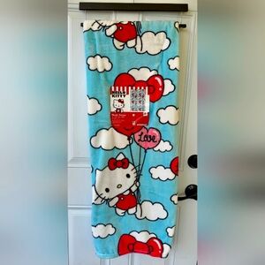 Sanrio Hello Kitty Clouds and Heart Love Balloons Throw Blanket